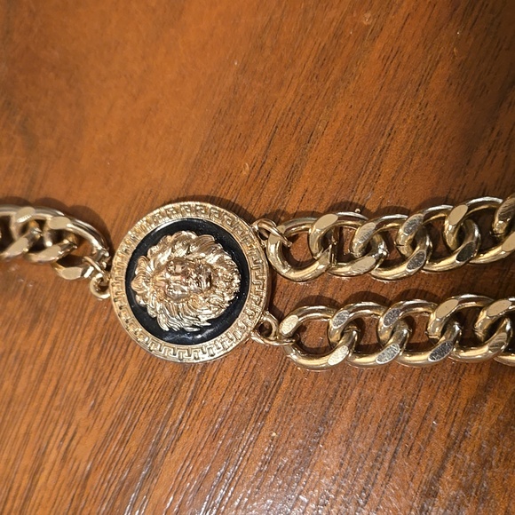 Gold Link DOUBLE /SINGLE Necklace w/2 Lion Heads Set in Black Enamel - Picture 2 of 8